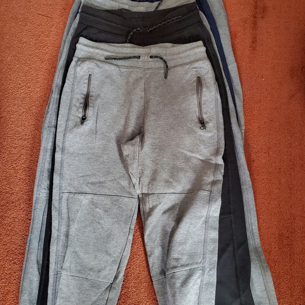 1 Pair Boys pants GAPfit, size XXL. (Like new). Grey Color.